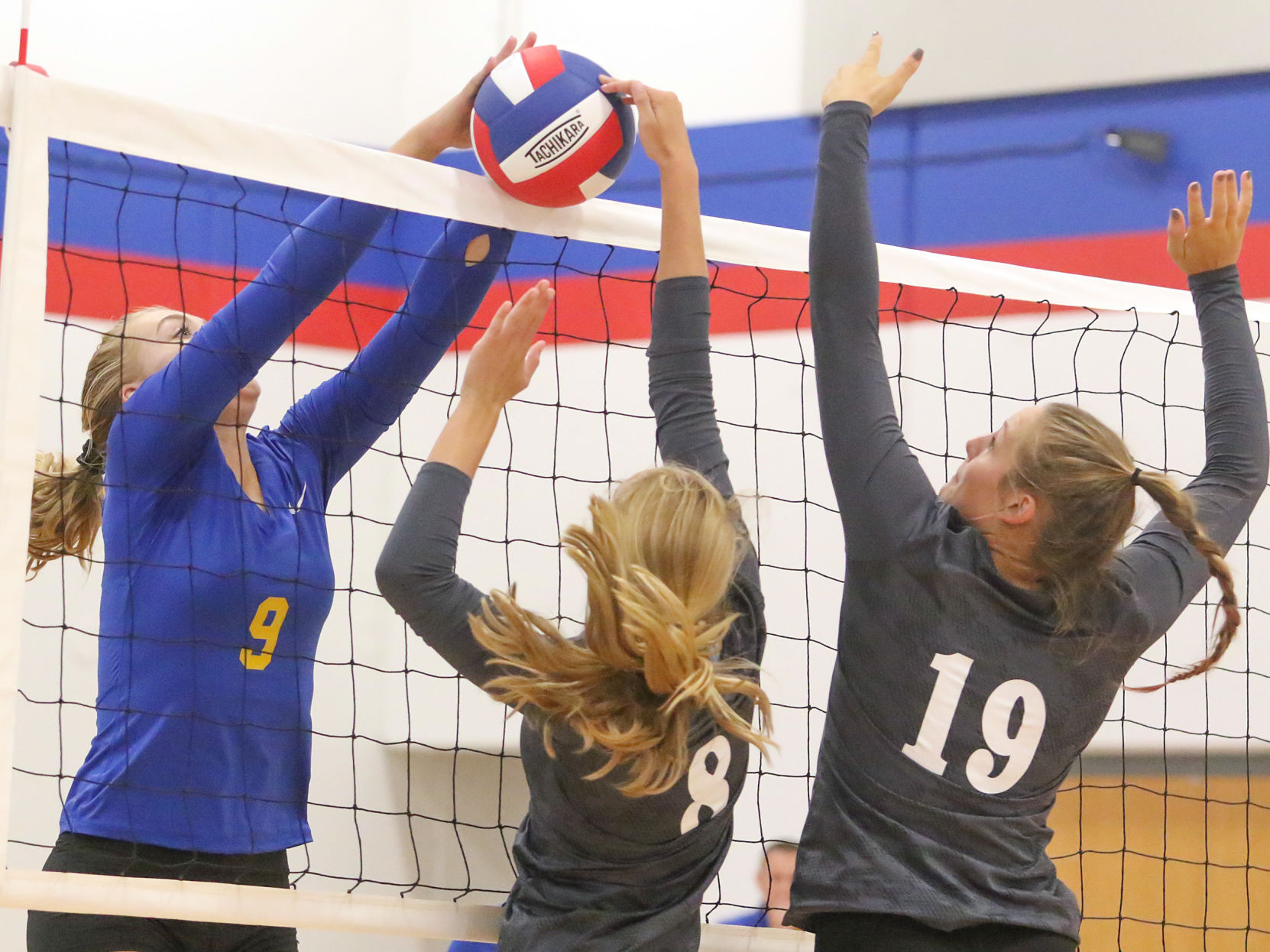 Roxana vs. Hardin Calhoun volleyball